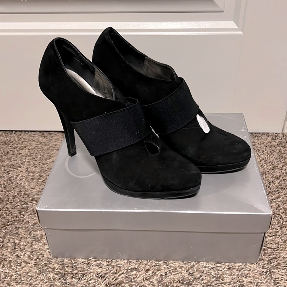 Jessica Simpson black suede heels size 10